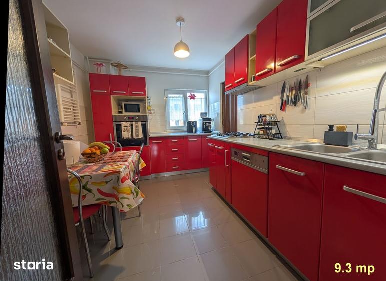 Apartament cu 4 camere decomandat în Steaua