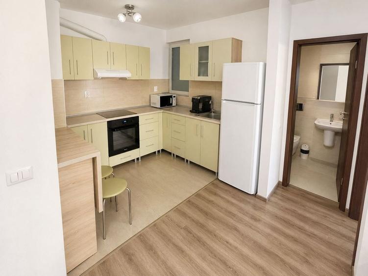 Apartament cu 2 camere semidecomandat, mobilat în Bună Ziua