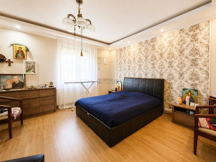 Casă individuală cu 4 camere cu Canalizare în Dragomirești-Vale