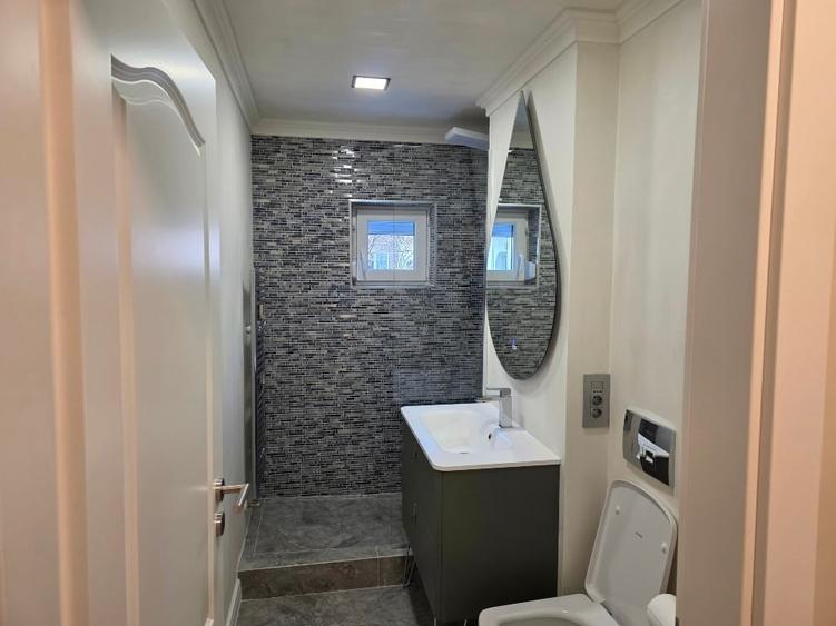 Proprietar vand apartament lux etaj 1 la 5 minute de Complexul Studentesc - 12