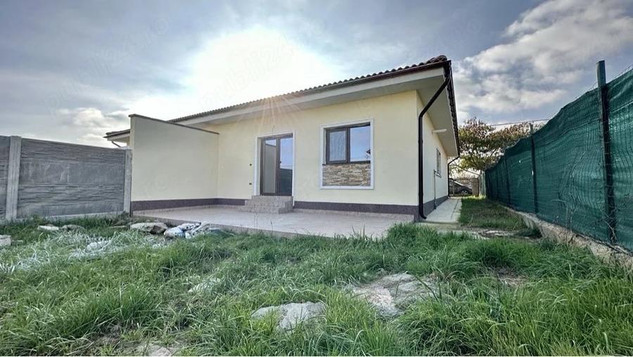 Casă cu 3 camere cu Teren 301 Mp în Șag