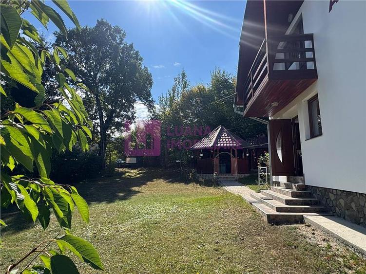 Casă individuală cu 4 camere cu Teren 605 Mp în Sadu