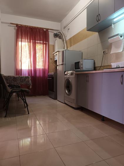 Inchiriez ap.2 camere 72 mp. in Militari Residence cu loc de parcare - 4
