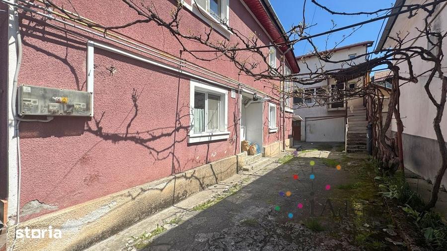 Casă cu 6 camere cu Teren 500 Mp în Dârste