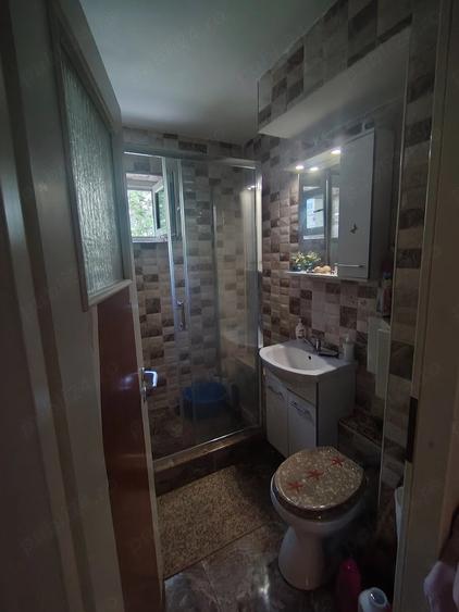 Apartament cu 2 camere semidecomandat în Baicului