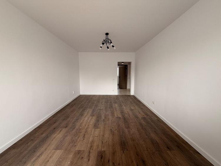 Apartament cu 3 camere decomandat în Titulescu