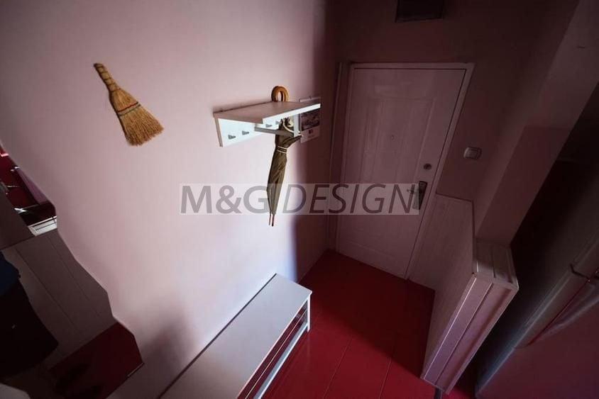Apartament cu 2 camere semidecomandat în Complex Studențesc