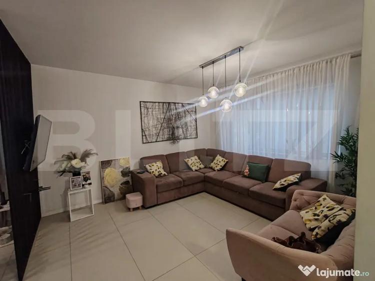 Casă cu 5 camere cu Teren 430 Mp în Central
