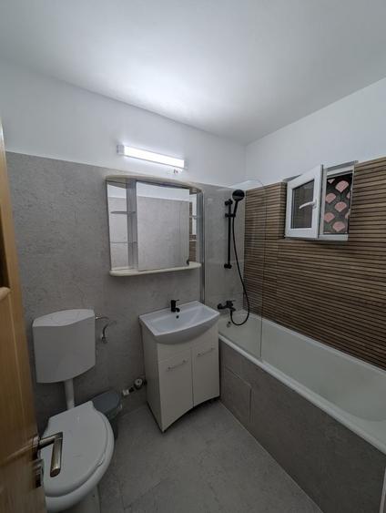Inchiriez apartament 2 camere Trivale complex 1 - 6
