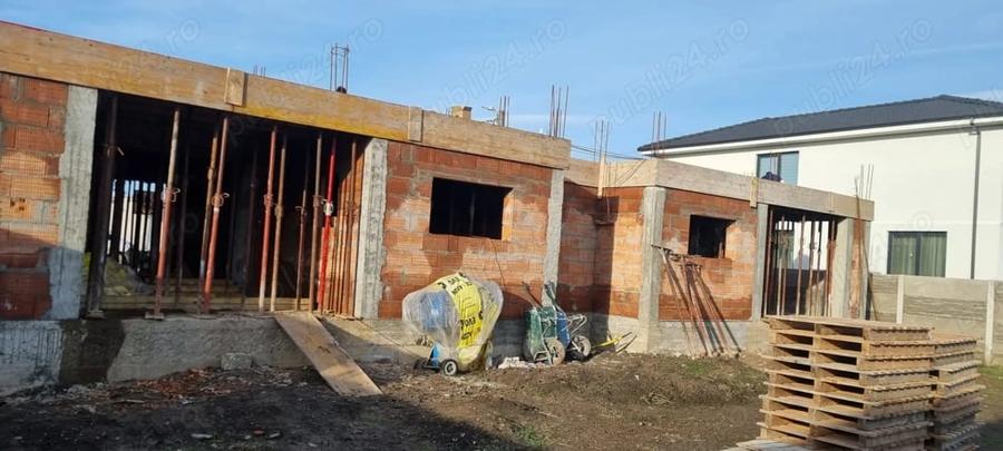Casă cu Teren 250 Mp în Moșnița Nouă