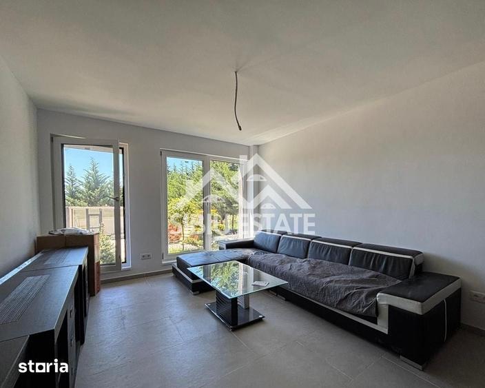 Apartament cu 3 camere în Trei Stejari