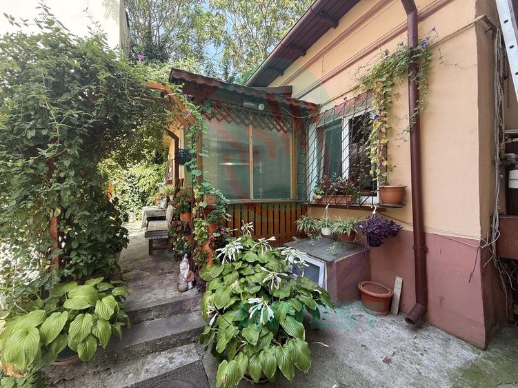 Casă individuală cu 1 camere cu Canalizare în Calea Călărașilor