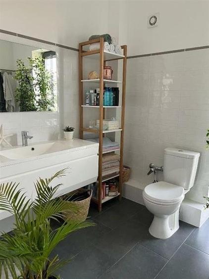 Duplex cu 4 camere cu Canalizare în Cristian