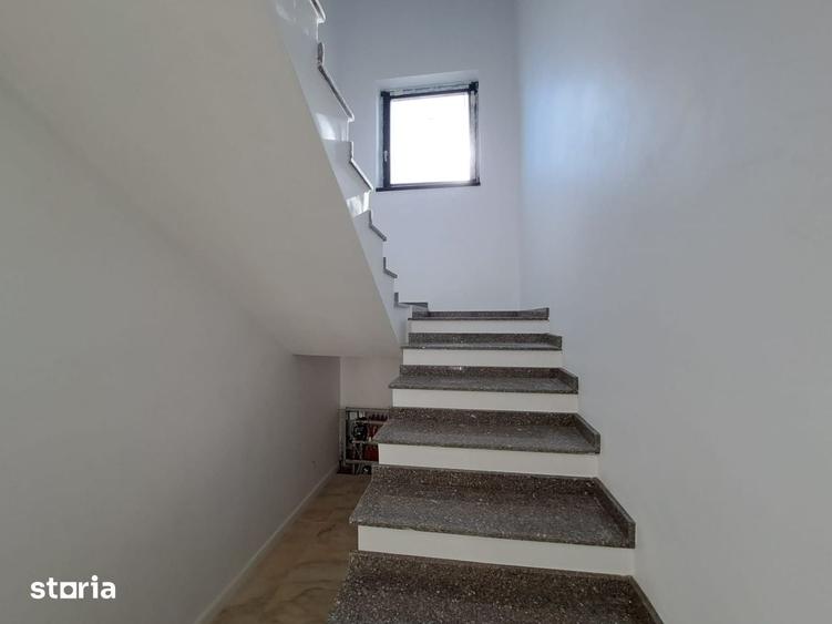 Casă cu 4 camere cu Teren 380 Mp în Ciurea