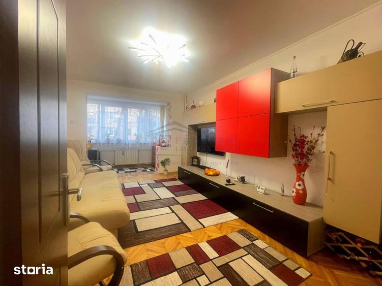 Apartament cu 3 camere decomandat în George Enescu