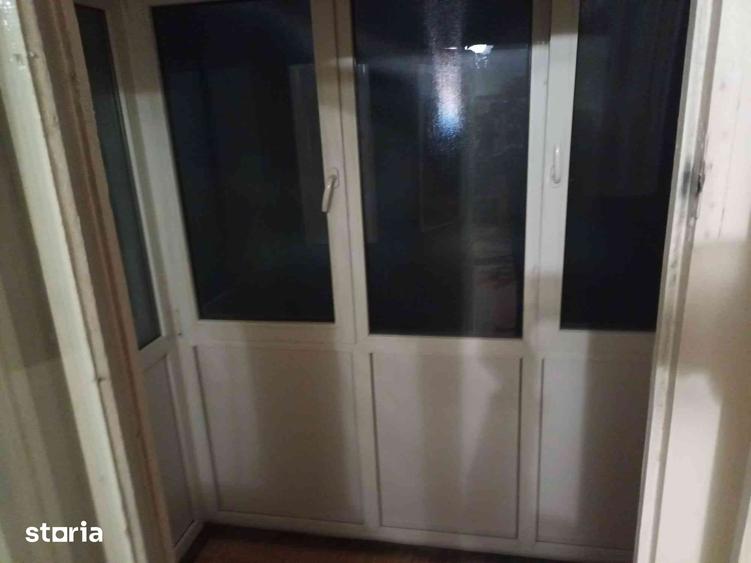 Apartament cu 2 camere semidecomandat în Mioriței