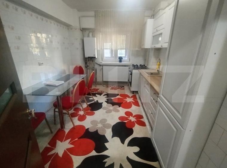 Apartament cu 2 camere decomandat, mobilat în Central