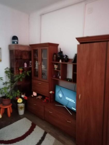 Casă cu 3 camere în Țânțăreni