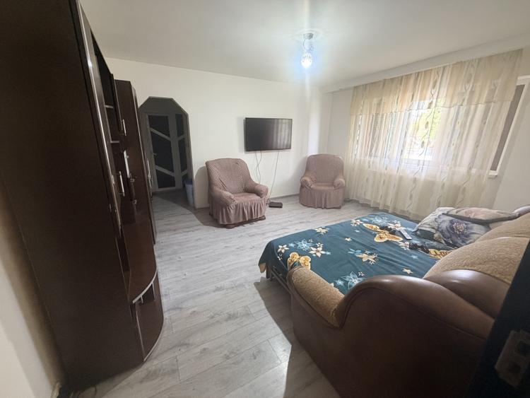 Apartament 2 camere semidecomandat la parter, 55 mp, CRAIOVITA - 2