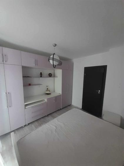 Apartament cu 2 camere semidecomandat în Florești