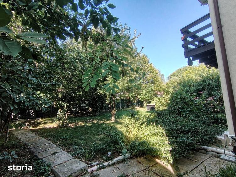 Casă cu 5 camere cu Teren 505 Mp în Corbeanca