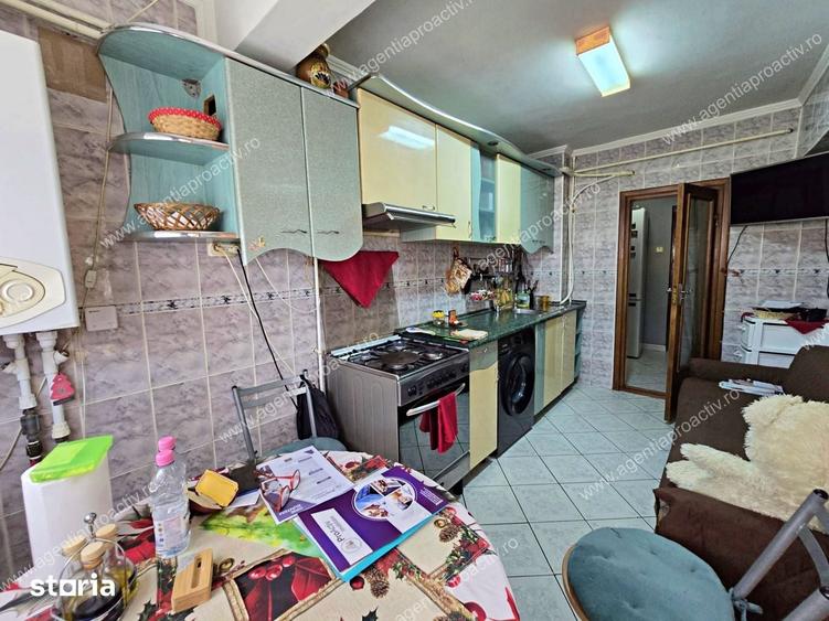 Apartament cu 2 camere decomandat în Micro 19
