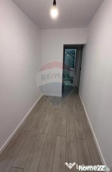Apartament cu 3 camere decomandat în Sud