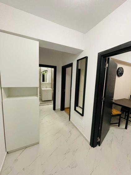 Apartament cu 2 camere decomandat în Titan