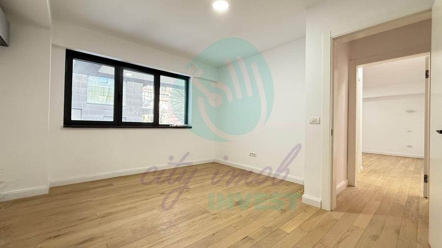 Apartament cu 3 camere semidecomandat în Polonă