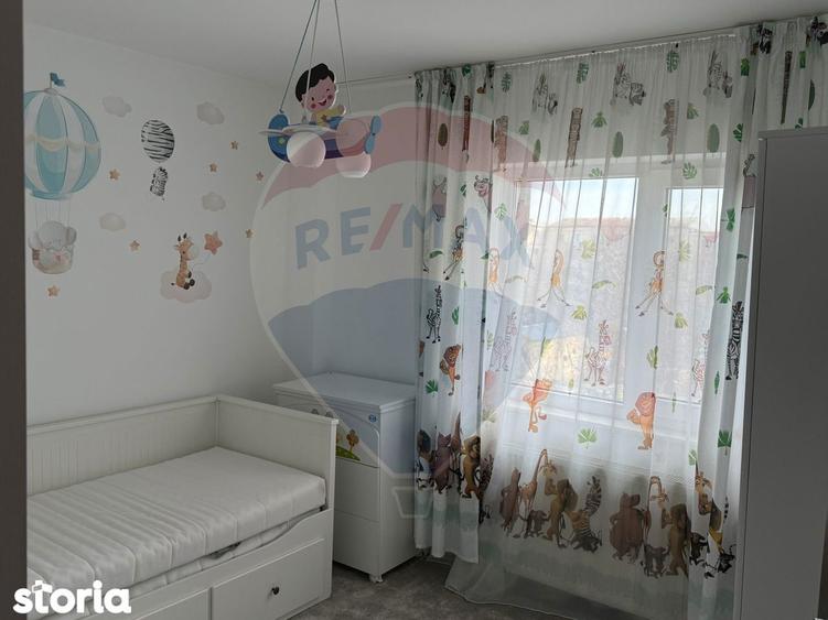 Apartament cu 3 camere, mobilat în Craiovița Nouă