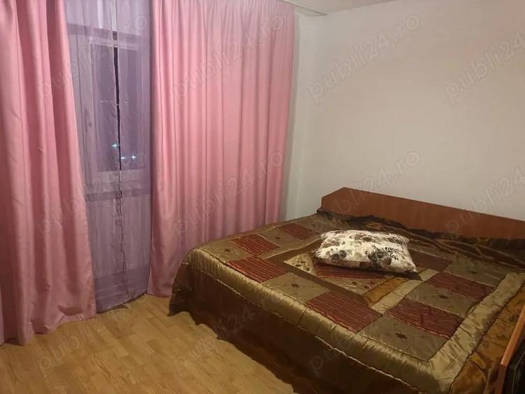 Apartament cu 2 camere decomandat în Broșteni