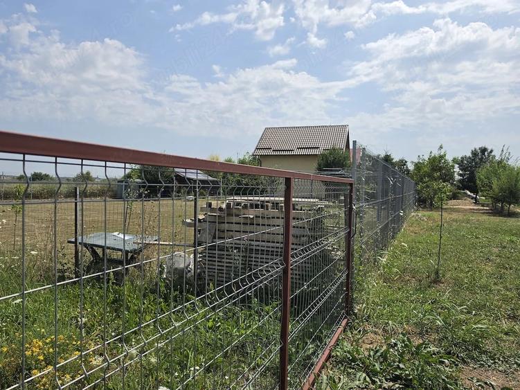Teren de 460 mp, în Săbăreni