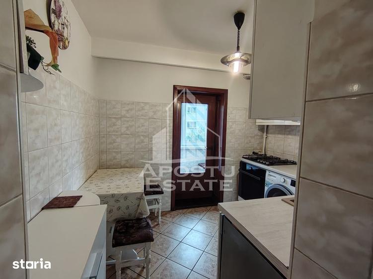 Apartament cu 3 camere decomandat în Elisabetin