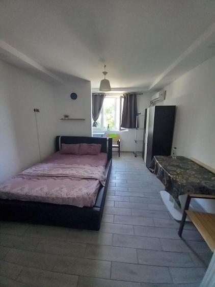 Garsonieră decomandată în Central