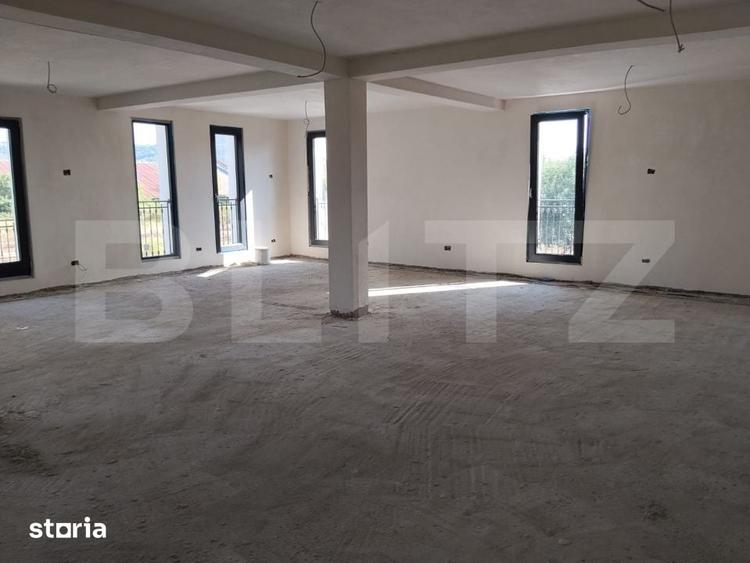 Spațiu comercial, de 240 mp, în Central