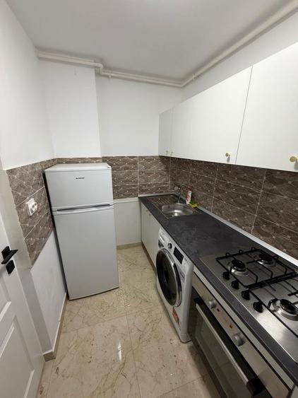 Garsonieră decomandată în Morarilor