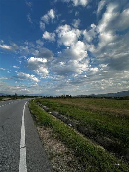 Teren Construcții intravilan de 9715 mp, în Exterior Nord