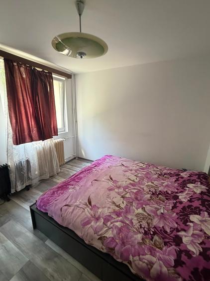 Apartament cu 2 camere semidecomandat în Titan