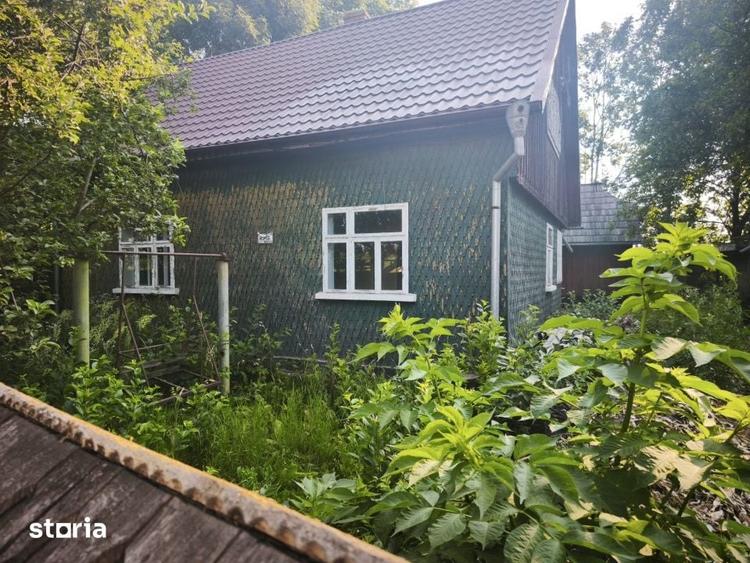 Casă cu 3 camere cu Teren 6500 Mp în Adâncata