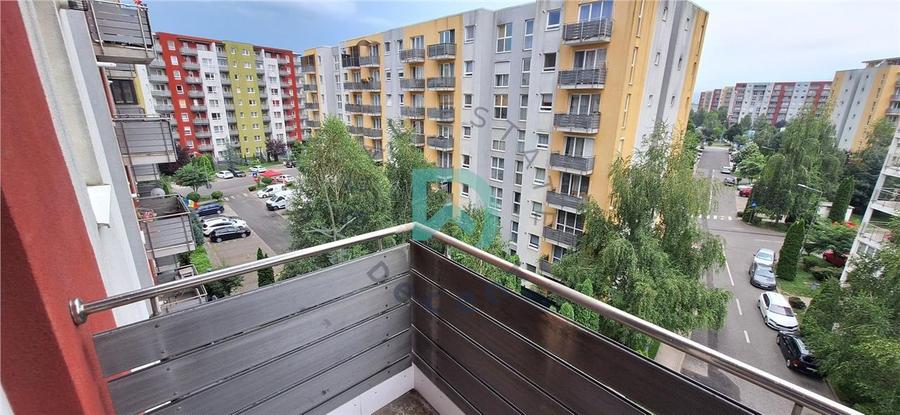 Apartament cu 2 camere decomandat în Avantgarden