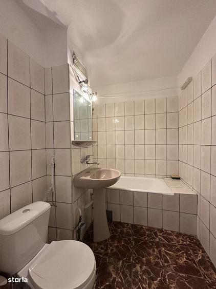 Apartament cu 2 camere decomandat în Malu Roșu
