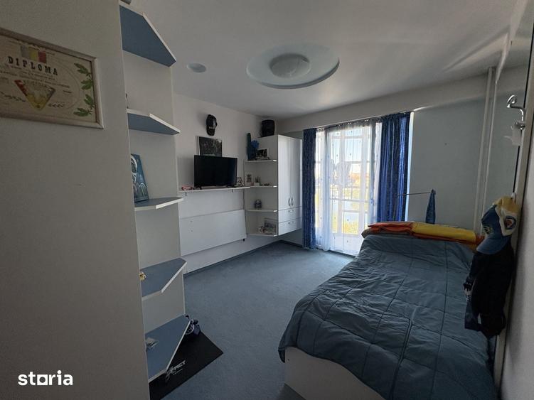 Apartament cu 4 camere în Ultracentral