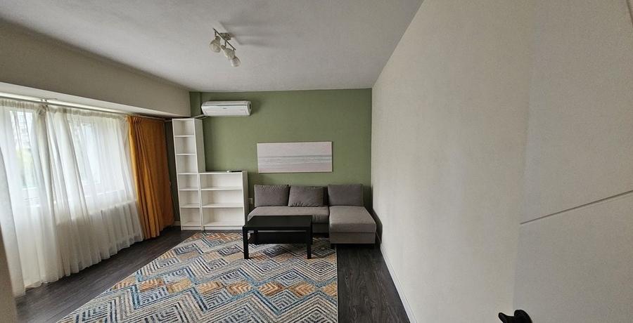 Apartament cu 2 camere în P-ța Alba Iulia