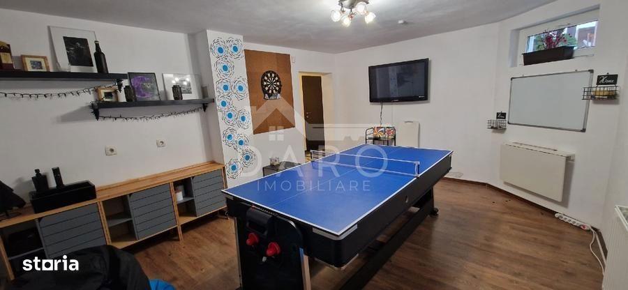 Casă cu 7 camere cu Teren 400 Mp în Central