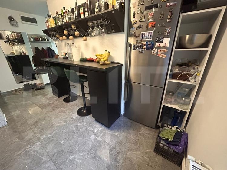Apartament 3 camere, 66 mp, zona Soarelui - 2