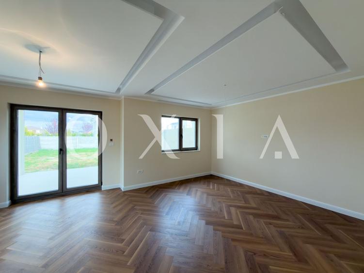 Duplex cu 4 camere cu Canalizare în Giroc