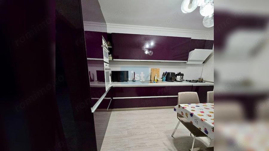 Casă cu Teren 1000 Mp în Central