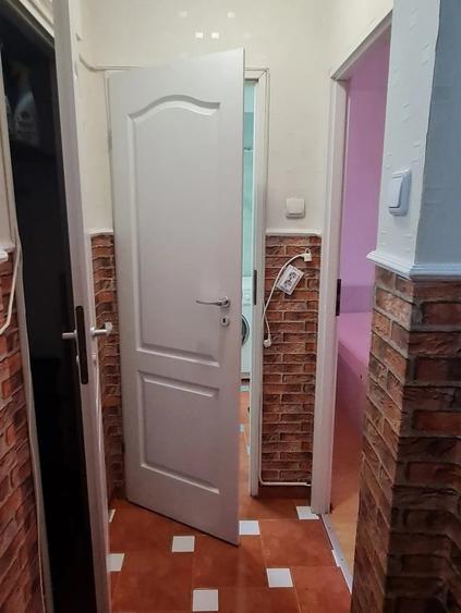Apartament cu 2 camere decomandat în Milcov