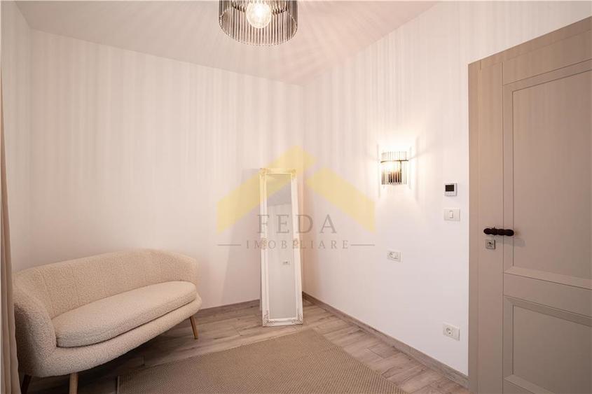 Apartament cu 3 camere semidecomandat, mobilat în UTA