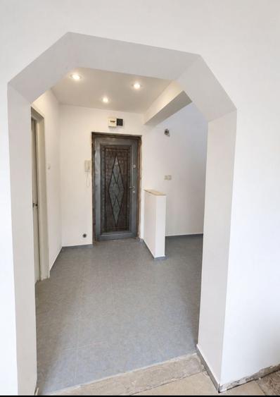 Apartament cu 1 camere decomandat în Răcădău